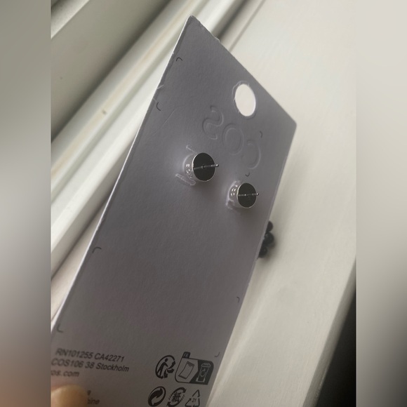 New COS Garnet Bow Beaded Earrings - Picture 8 of 10